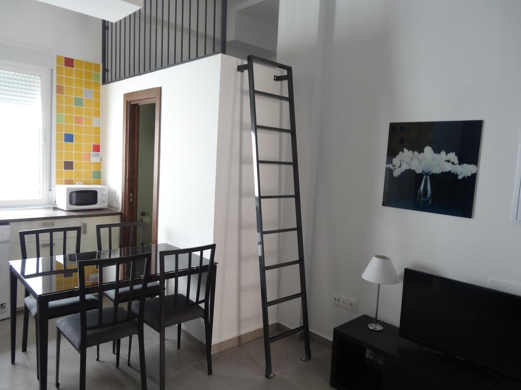 Malaga Apartamentos - Nuno Gomez, 24 ภายนอก รูปภาพ