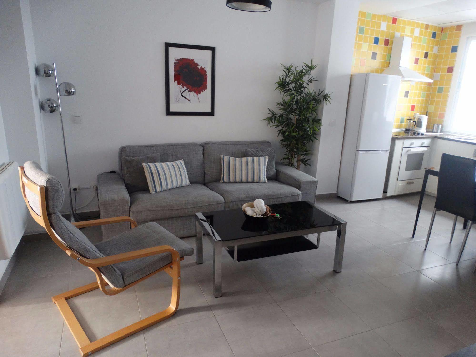 Malaga Apartamentos - Nuno Gomez, 24 ภายนอก รูปภาพ