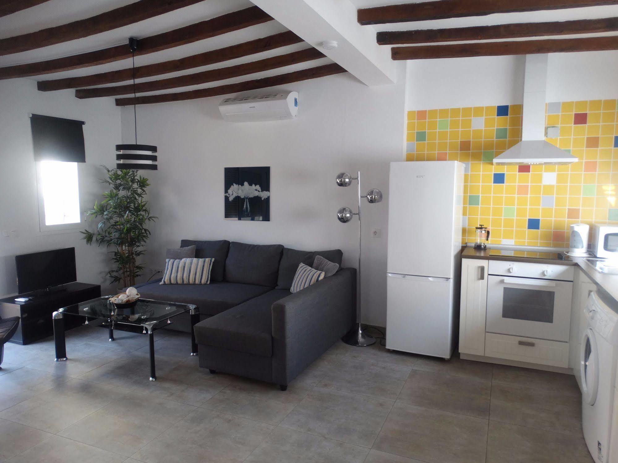 Malaga Apartamentos - Nuno Gomez, 24 ภายนอก รูปภาพ